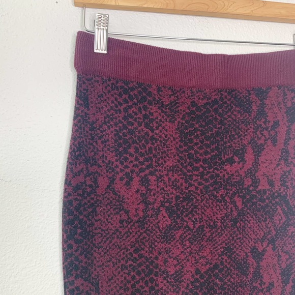 Express x Negin Mirsalehi Red Black Knit Pencil Skirt Women's Size Medium M - Picture 2 of 7
